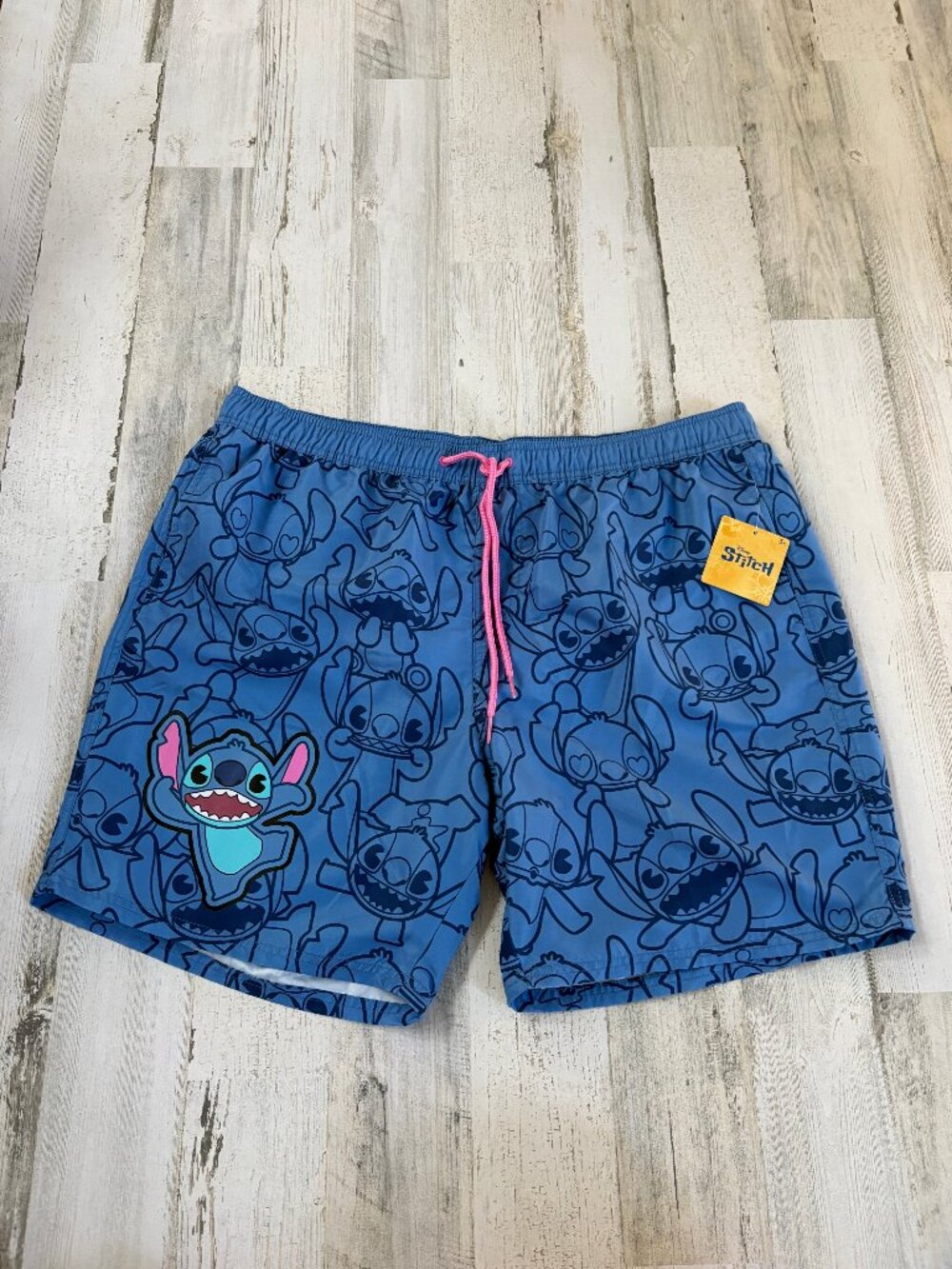 NWT Disney Lilo & Stitch Men's Size XL Swim Trunks Printed Mesh Liner
